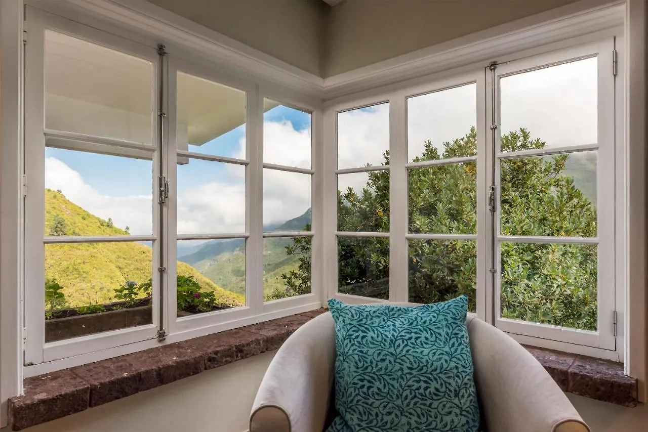 Rabacal Nature Spot Cottage Estreito Da Calheta Country house